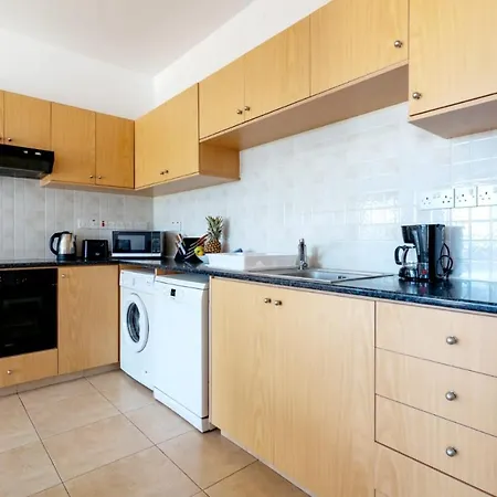 Star 21 * Limassol